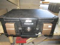 Lot 3