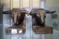 Lot 196